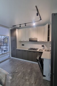 Долгосрочная аренда квартиры, Ивано-Франковск, р‑н. Центр, Юліана Пелеша (Крайковского) улица, дом 3 корпус 4