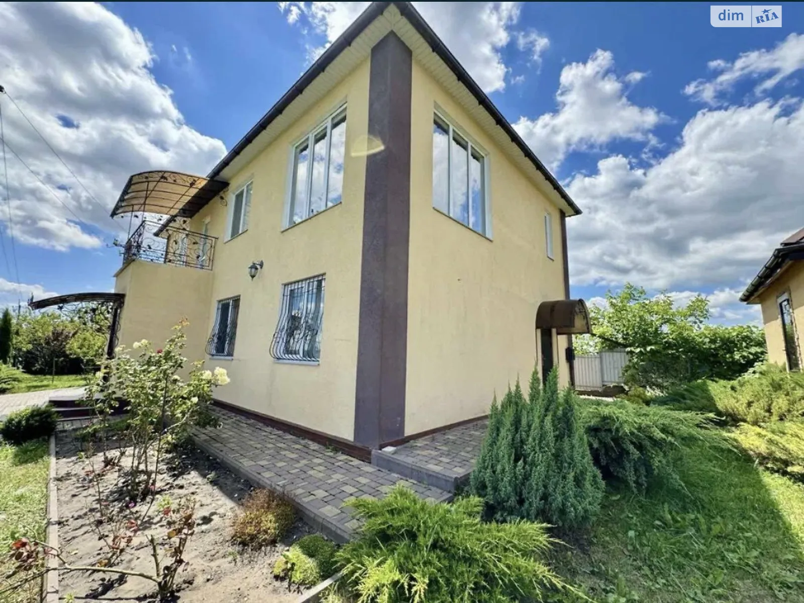 Продается дом на 2 этажа 184.5 кв. м с бассейном, цена: 139000 $ - фото 1