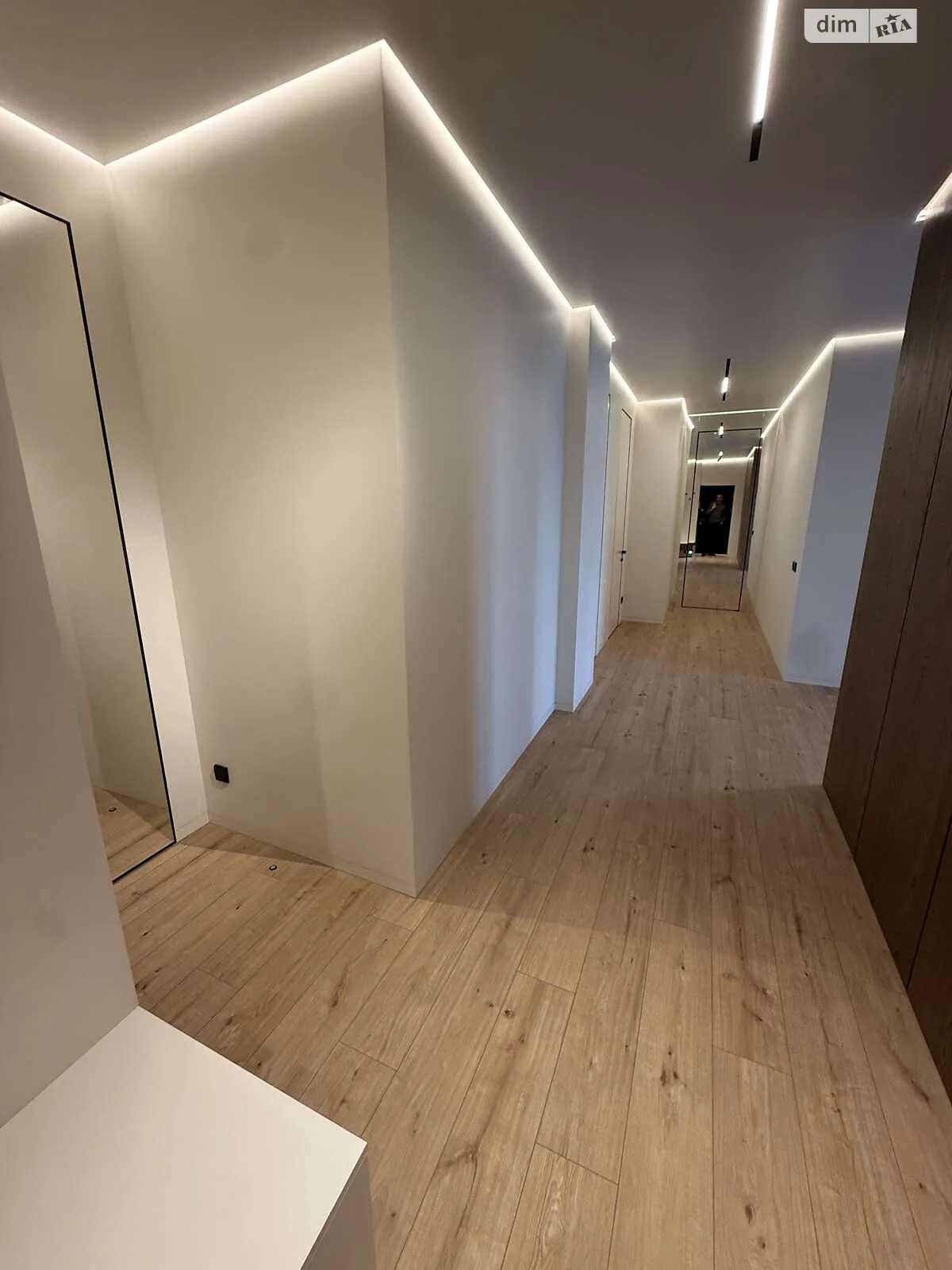 Продается 4-комнатная квартира 152 кв. м в, цена: 350000 $ - фото 1