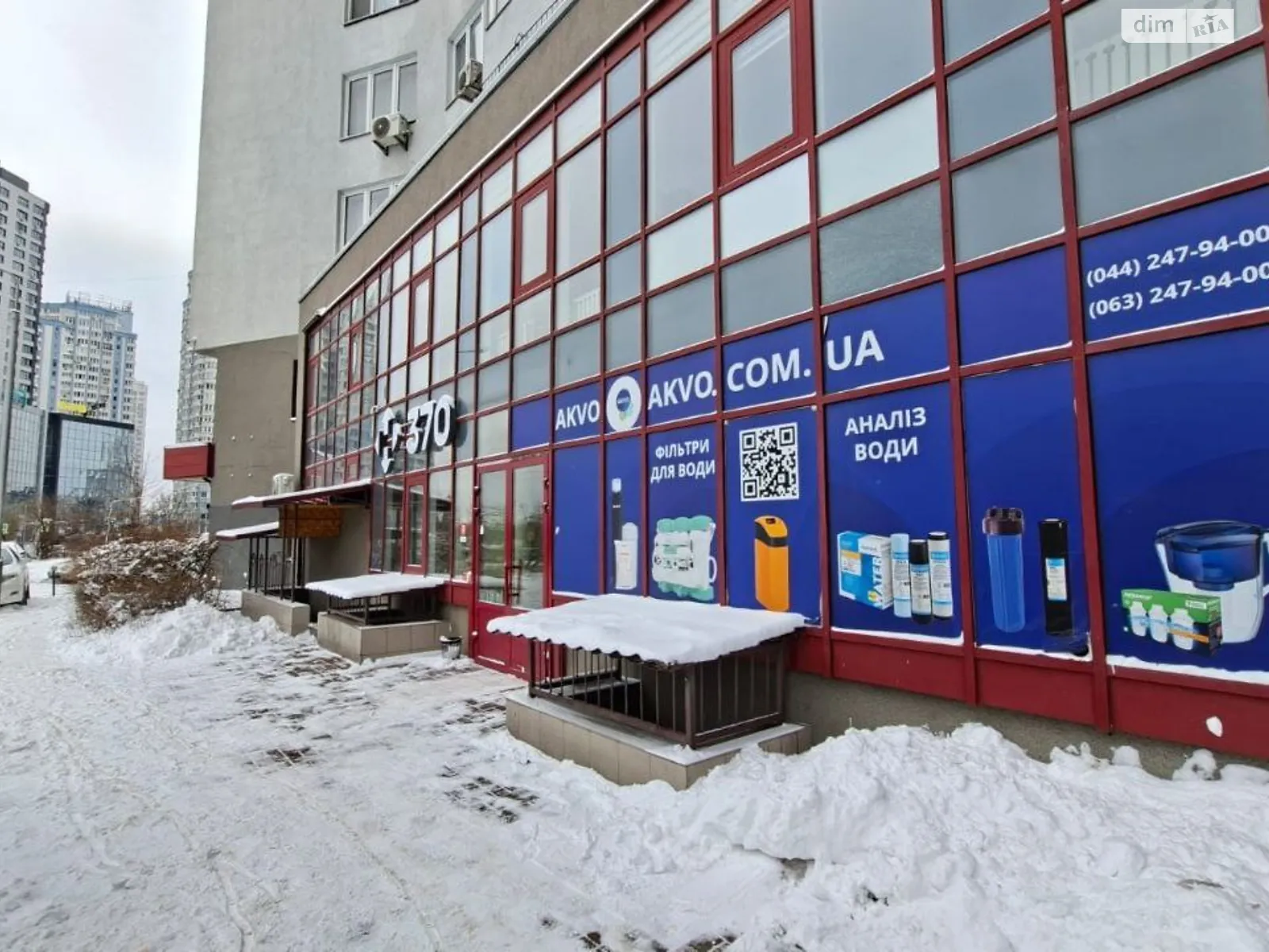 Продается помещения свободного назначения 387 кв. м в 25-этажном здании, цена: 770000 € - фото 1