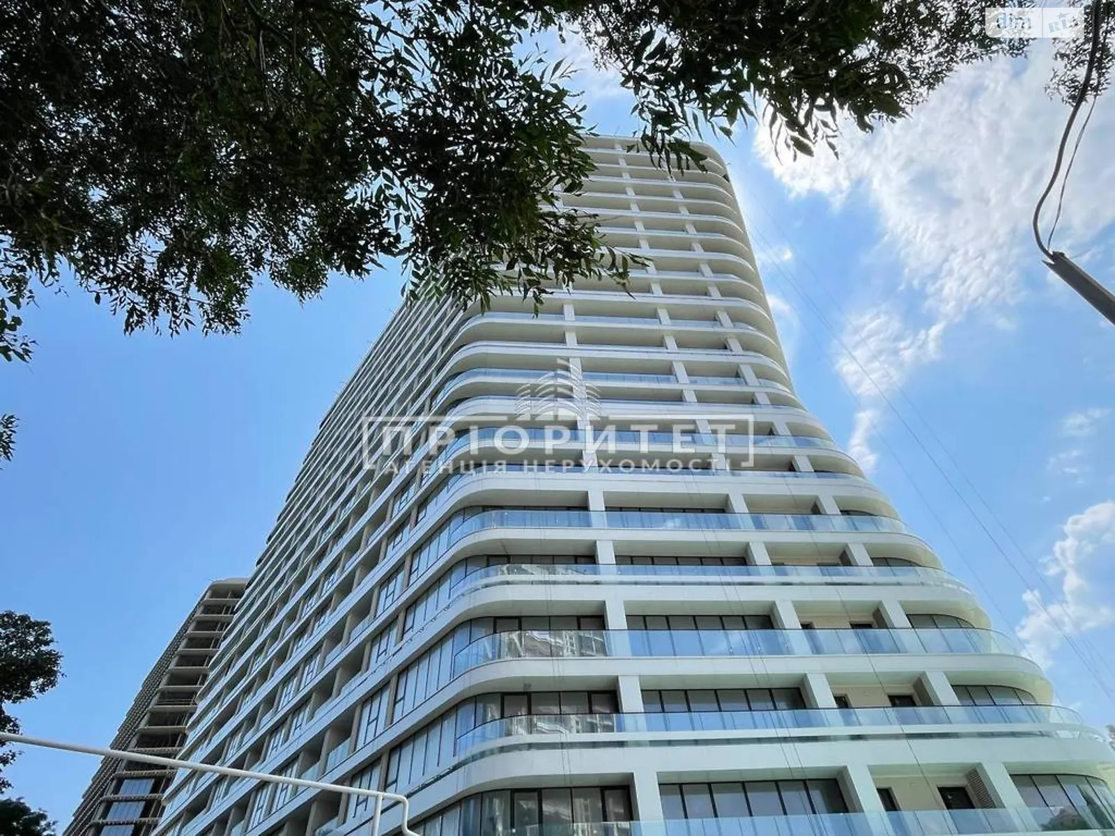 Продается 1-комнатная квартира 46 кв. м в Одессе, бул. Французский - фото 1