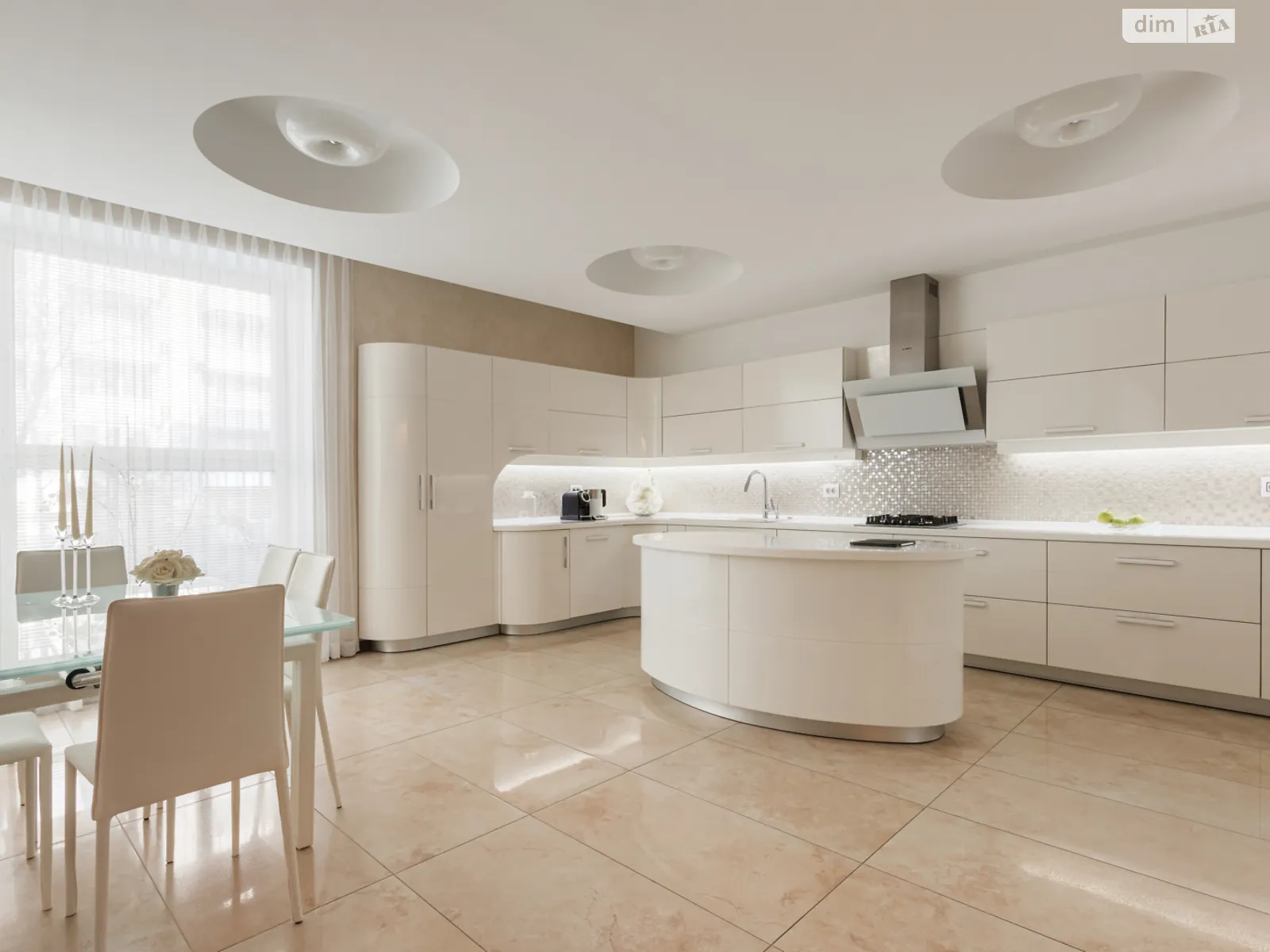 Продається 4-кімнатна квартира 210.9 кв. м у Одесі, вул. Успенська, 2 - фото 1