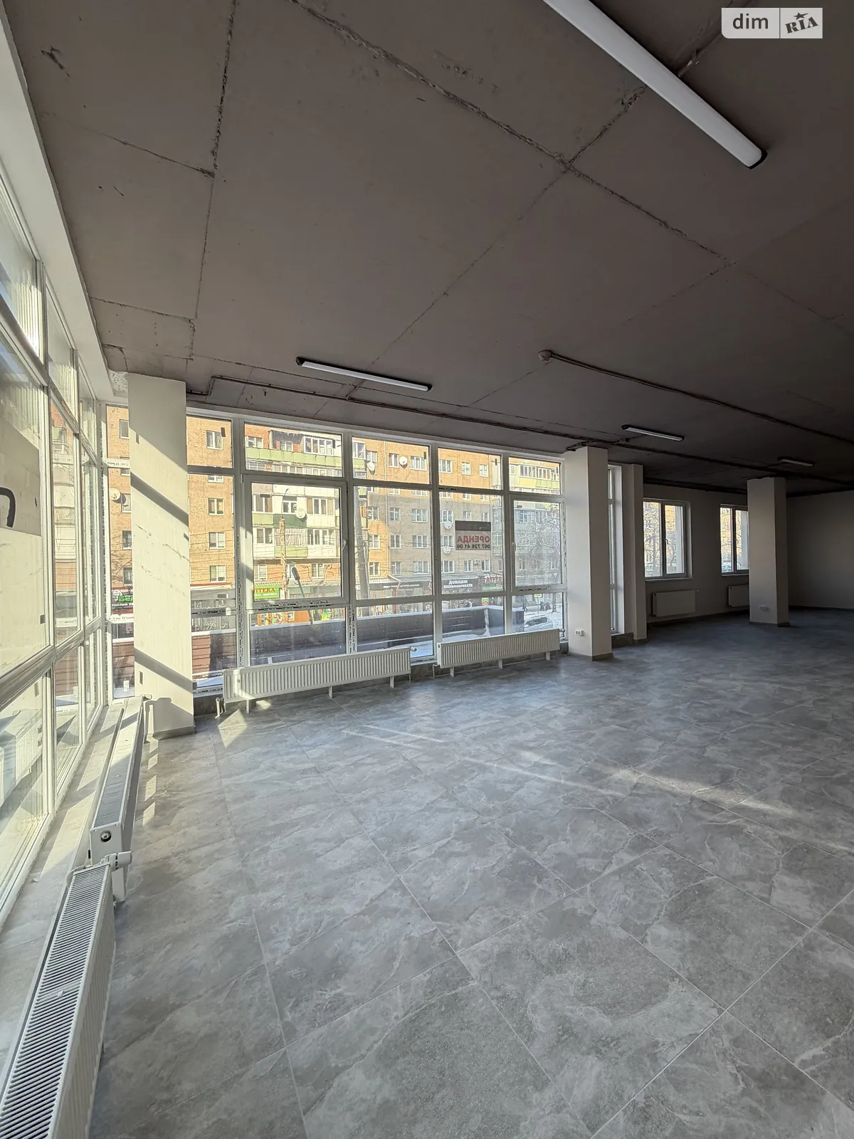 Сдается в аренду офис 100 кв. м в бизнес-центре, цена: 25000 грн - фото 1