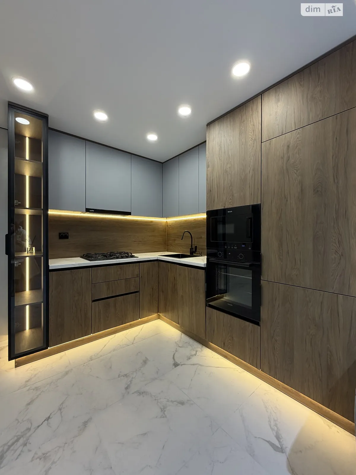 2-комнатная квартира 67 кв. м в Тернополе, ул. Смакулы - фото 1