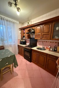 Продаж квартири, Київська, Бородянка, р‑н. Бородянка, Центральна (Леніна) вулиця