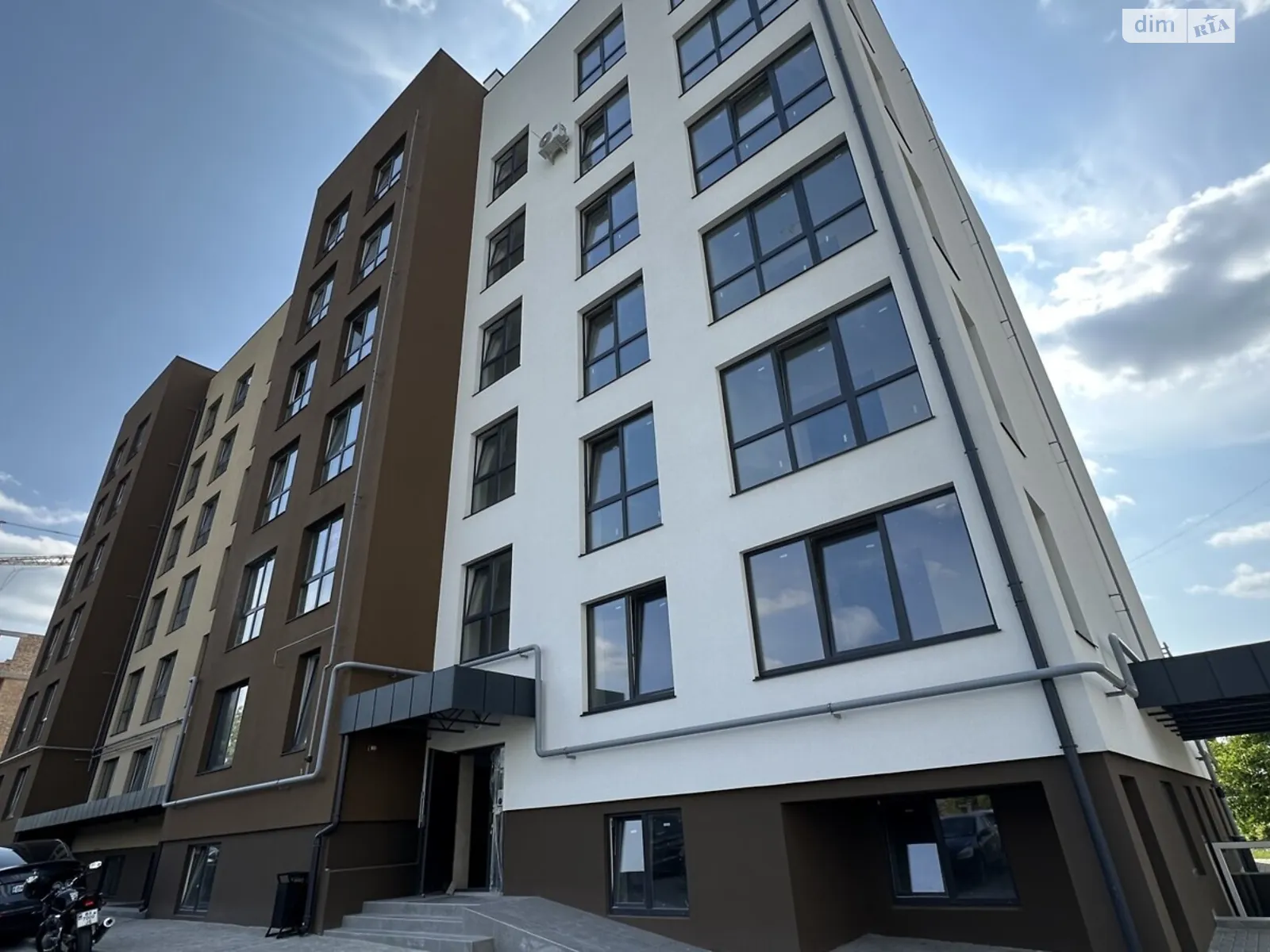 Продається 1-кімнатна квартира 44.2 кв. м у Рівному, вул. Чорновола В'ячеслава, 94Г-94Е - фото 1