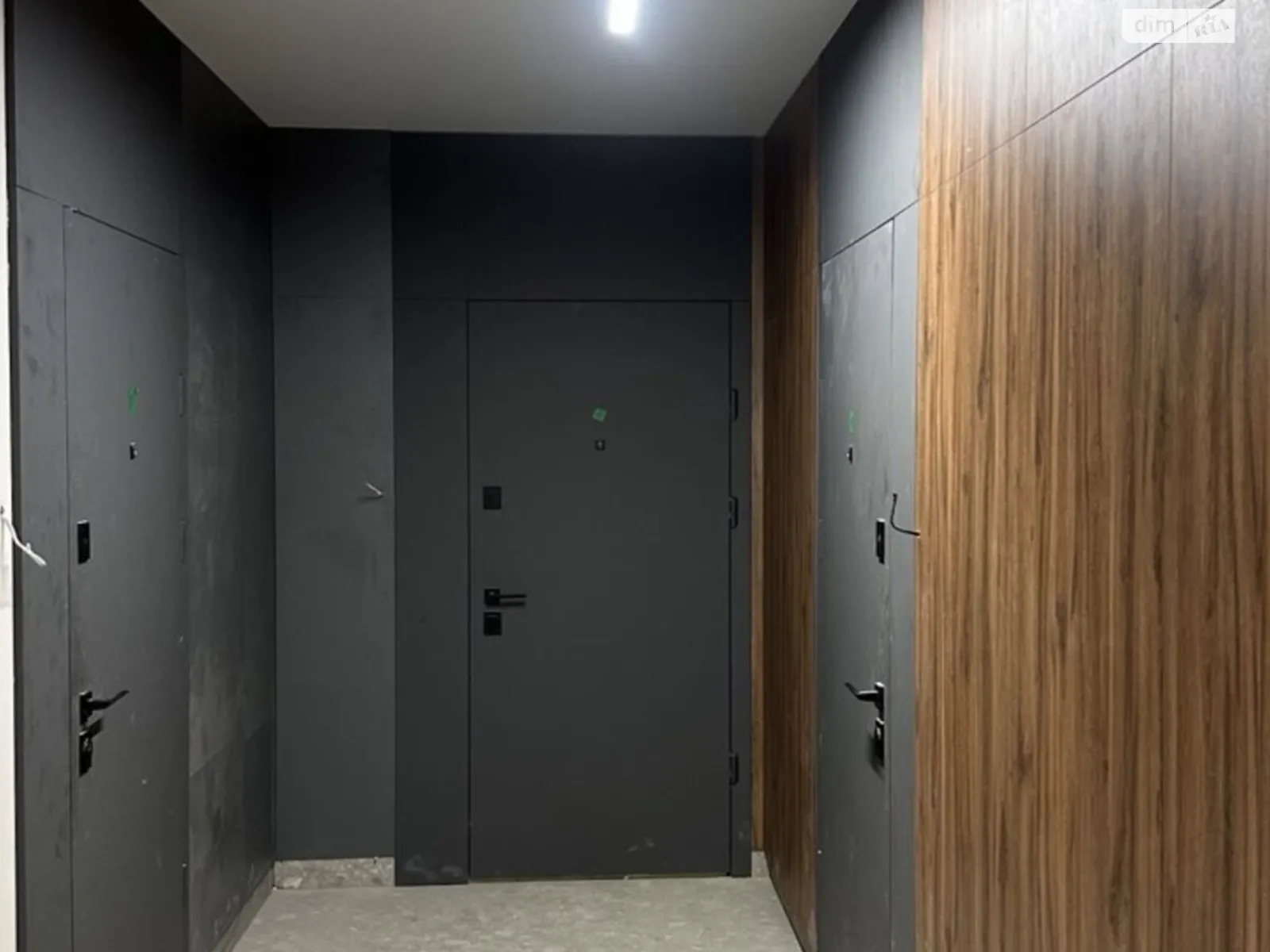 Продается 5-комнатная квартира 131.4 кв. м в Хмельницком, просп. Мира, 96 - фото 1