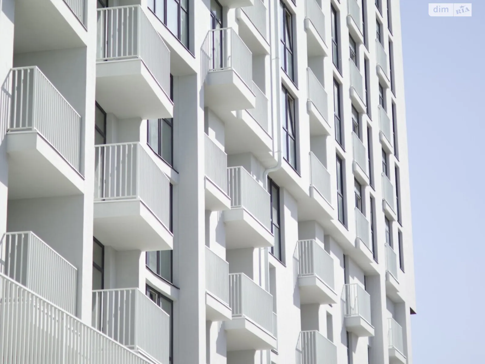 Продается 2-комнатная квартира 82.3 кв. м в Ровно, ул. Вышиванки(Орлова), 2 - фото 1
