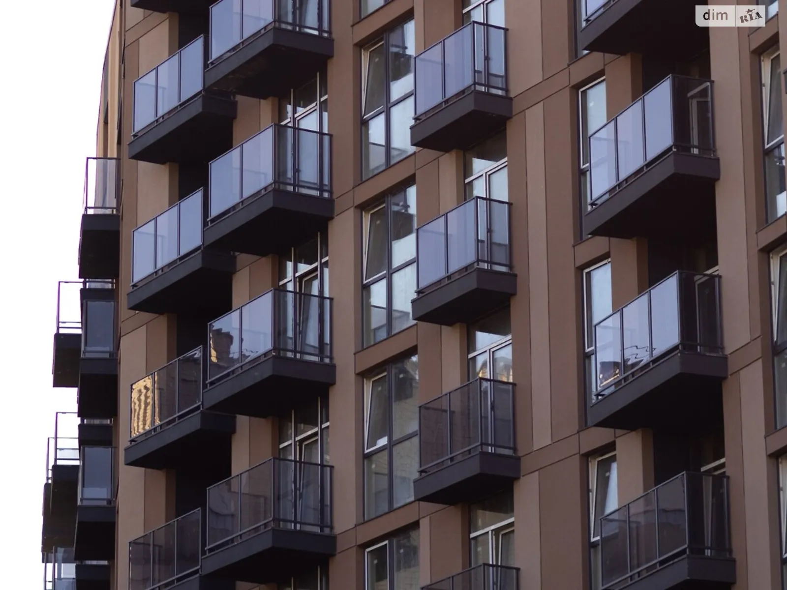 ул. Вышиванки(Орлова), 2 Центр Ровно Апарт-комплекс Pokrovsky Apart Complex, цена: 234700 $ - фото 1