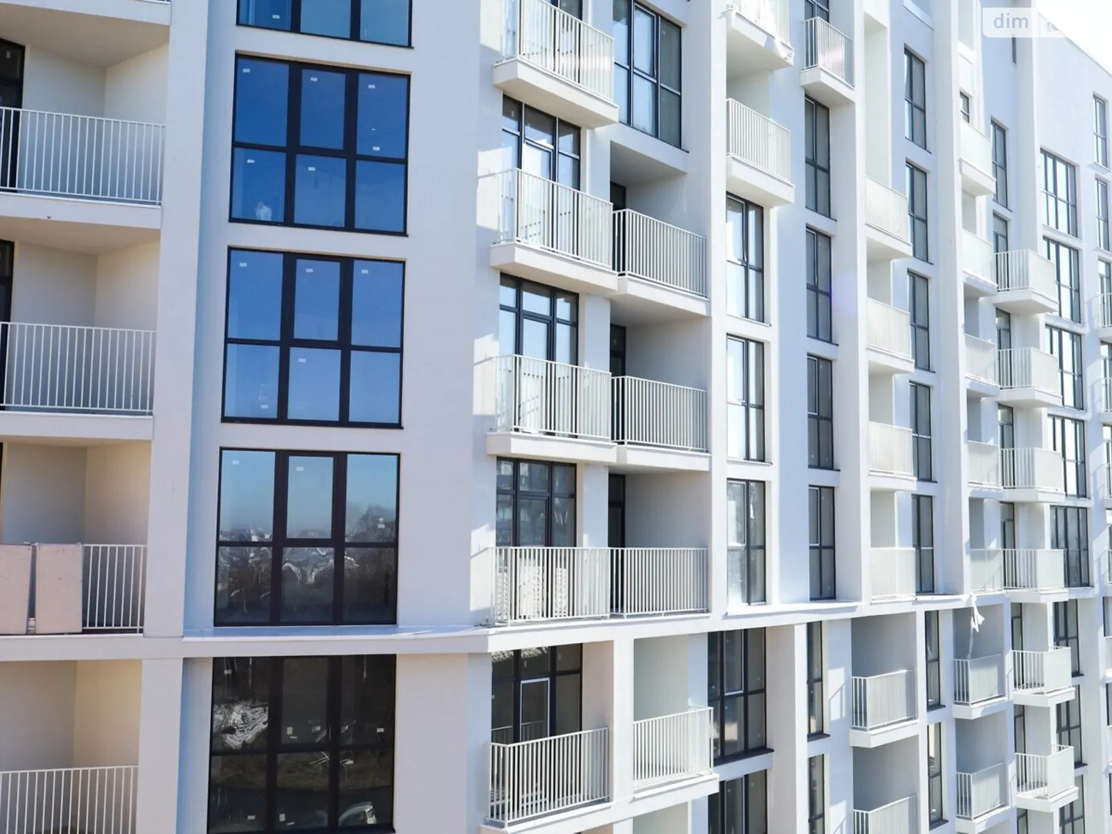 Продается 2-комнатная квартира 56 кв. м в Ровно, ул. Вышиванки(Орлова), 2 - фото 1