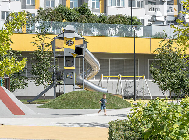 Київ, Микільська Слобідка, вул. Євгена Маланюка(Сагайдака), 101