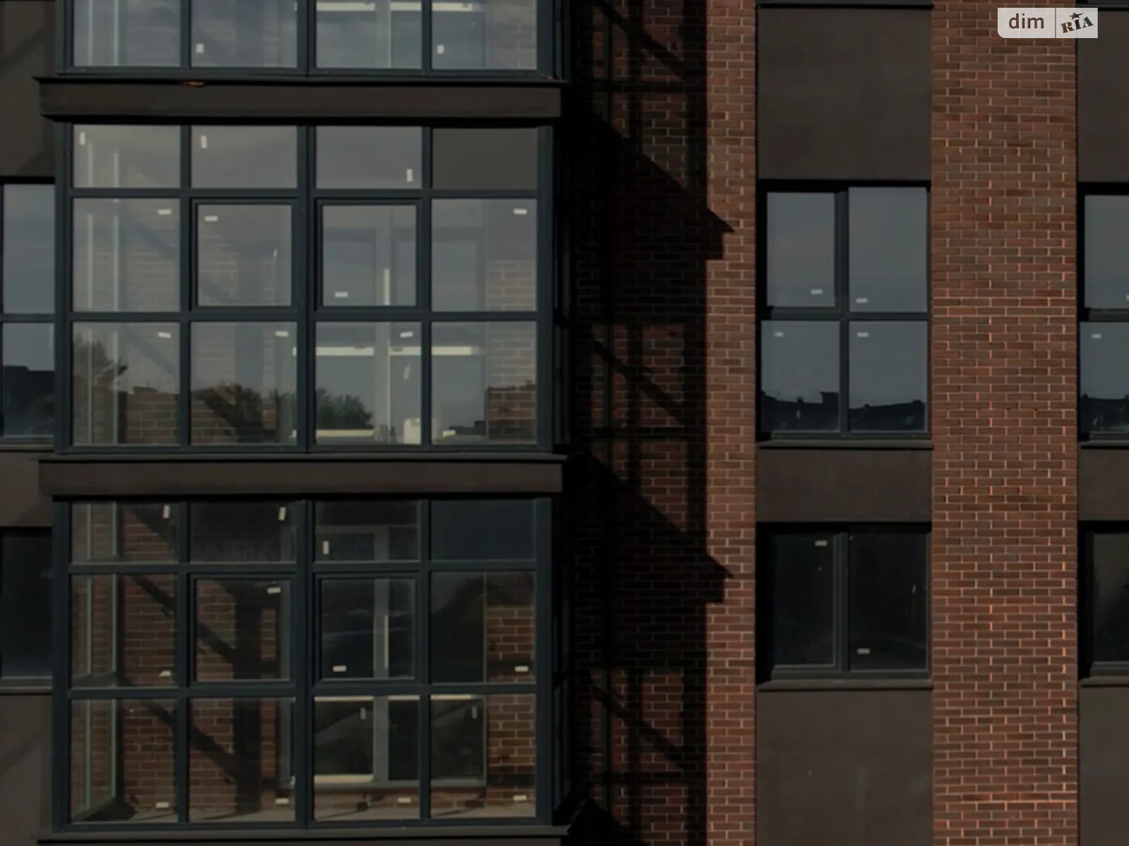 Продается 3-комнатная квартира 132.43 кв. м в Полтаве, цена: 100580 $ - фото 1