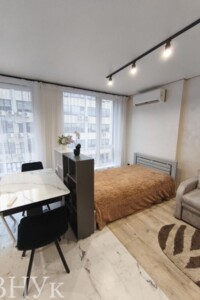 Продаж квартири, Івано-Франківськ, р‑н. Центр, Коновальця Євгена (Дадугіна) вулиця, кв. 14