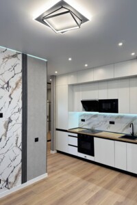 Продаж квартири, Одеса, р‑н. Ближні Млини, Краснова вулиця, буд. 3