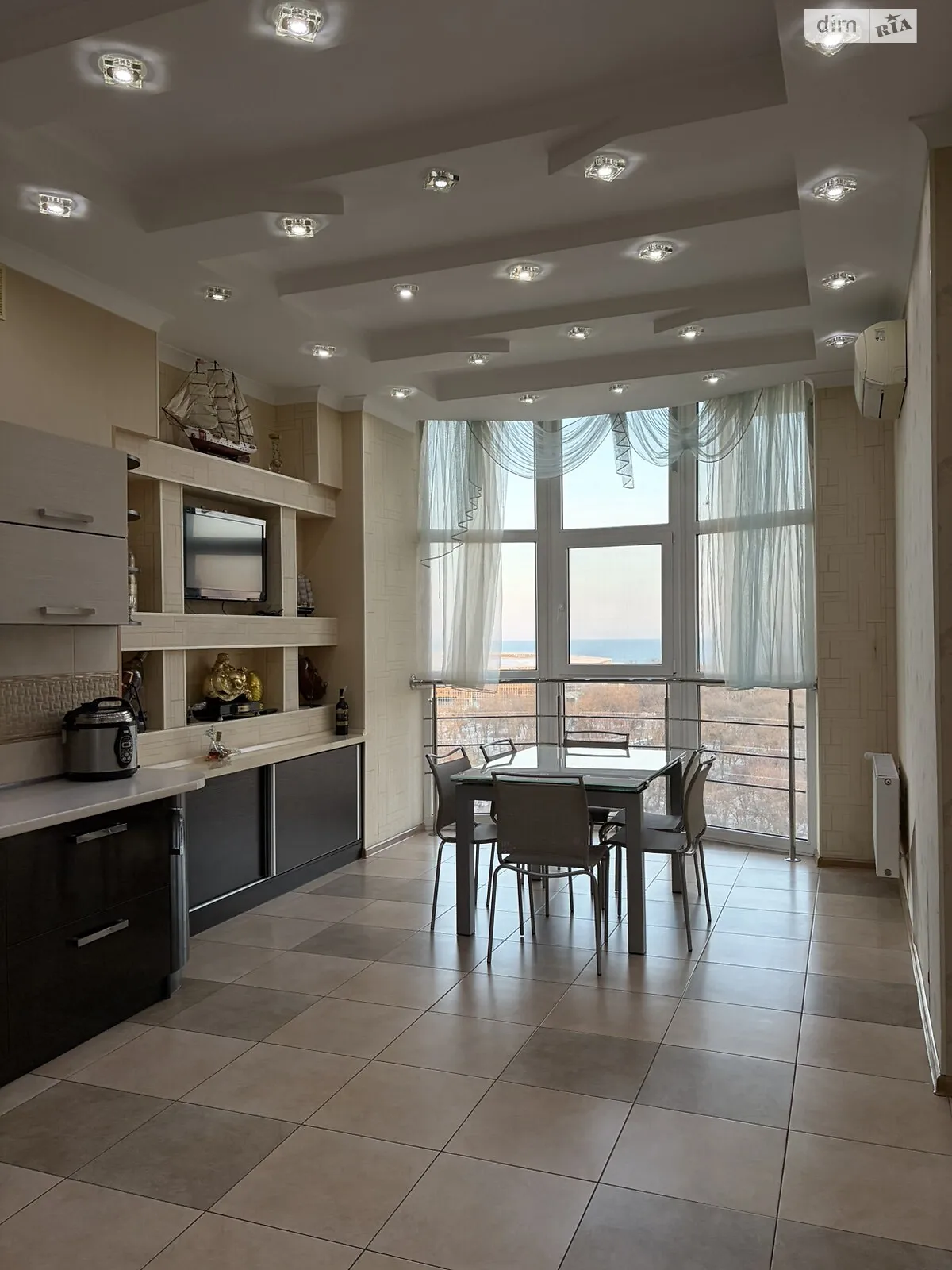 Продається 4-кімнатна квартира 158.1 кв. м у Одесі, цена: 250000 $ - фото 1