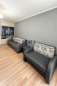 Продажа квартиры, Киевская, Святопетровское, Тепличная улица, дом 42