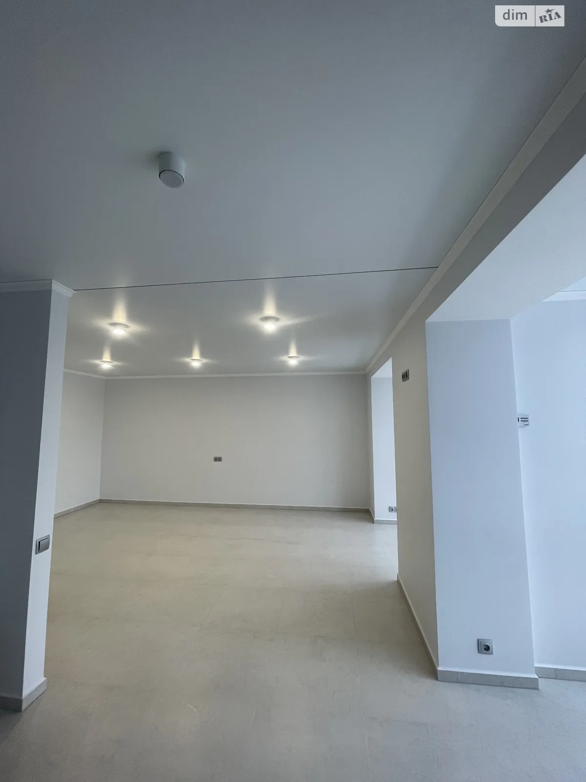 Продается 1-комнатная квартира 45 кв. м в Хмельницком, ул. Проскуровского Подполья, 165Б - фото 1