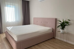 Продаж квартири, Чернівці, р‑н. Шевченківський, Францоза Карла Еміля (Анатолія Полянського) вулиця, буд. 4