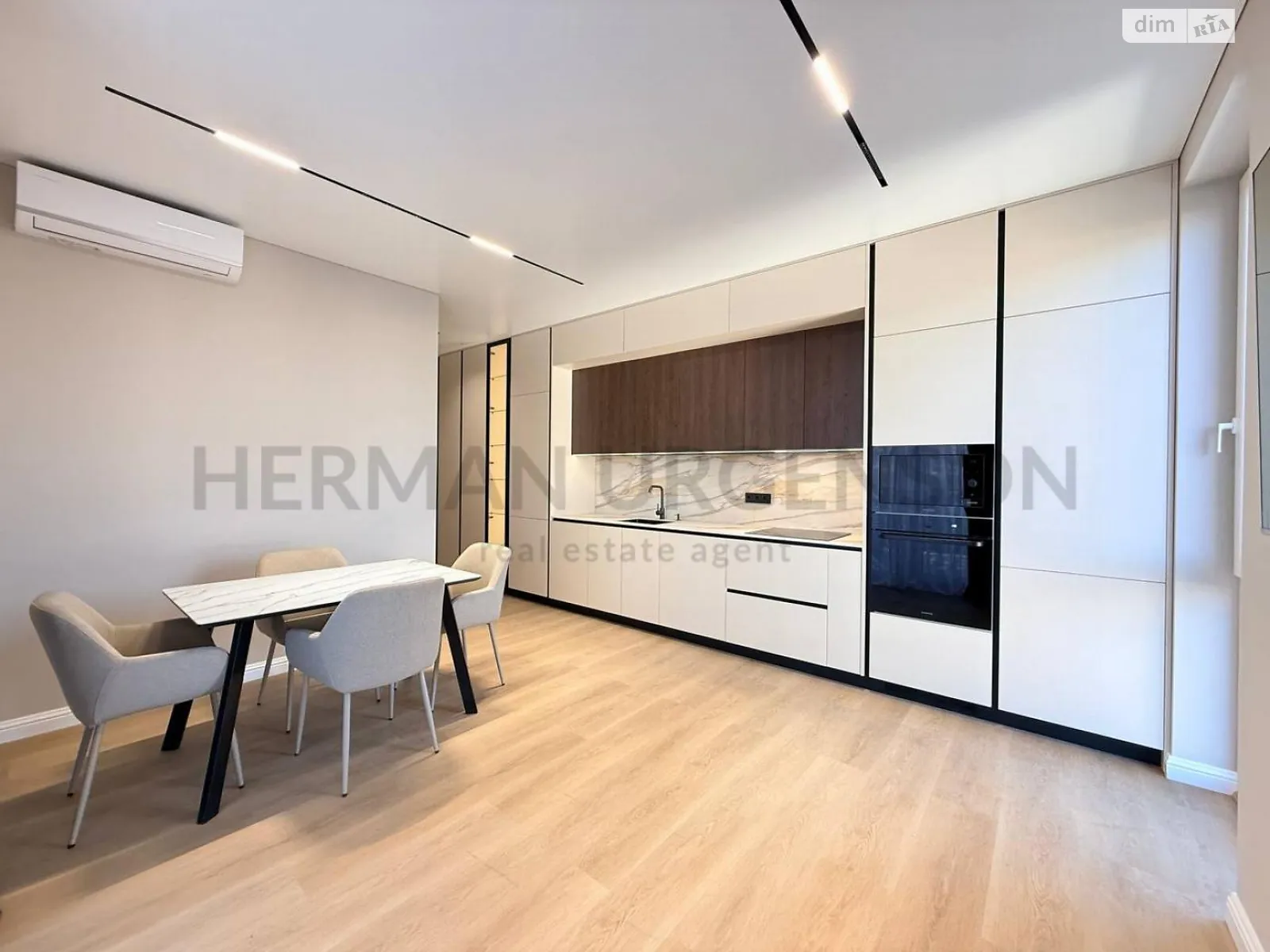 Продається 2-кімнатна квартира 78.4 кв. м у Ужгороді, вул. Собранецька, 150Ж - фото 1