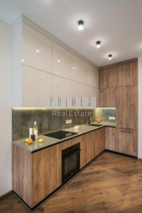 Долгосрочная аренда квартиры, Киев, р‑н. Черная Гора, ст.м. Зверинецкая(Дружбы народов), Андрея Верхогляда (Драгомирова) улица, дом 11