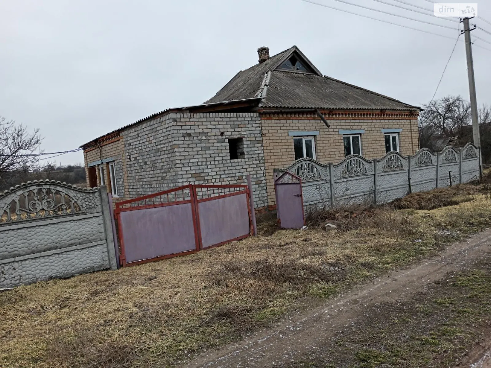 Продается одноэтажный дом 67.5 кв. м с гаражом, цена: 12000 $ - фото 1