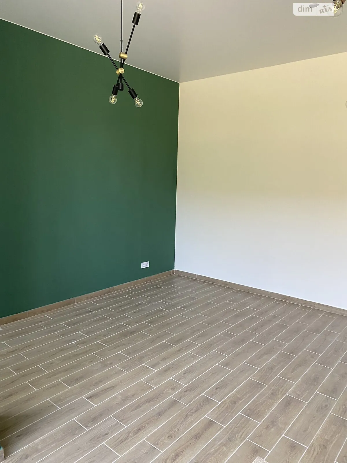 Продается офис 22.6 кв. м в бизнес-центре, цена: 21500 $ - фото 1