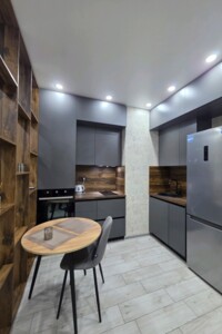 Продаж квартири, Дніпро, р‑н. Центр, Європейська вулиця, буд. 11