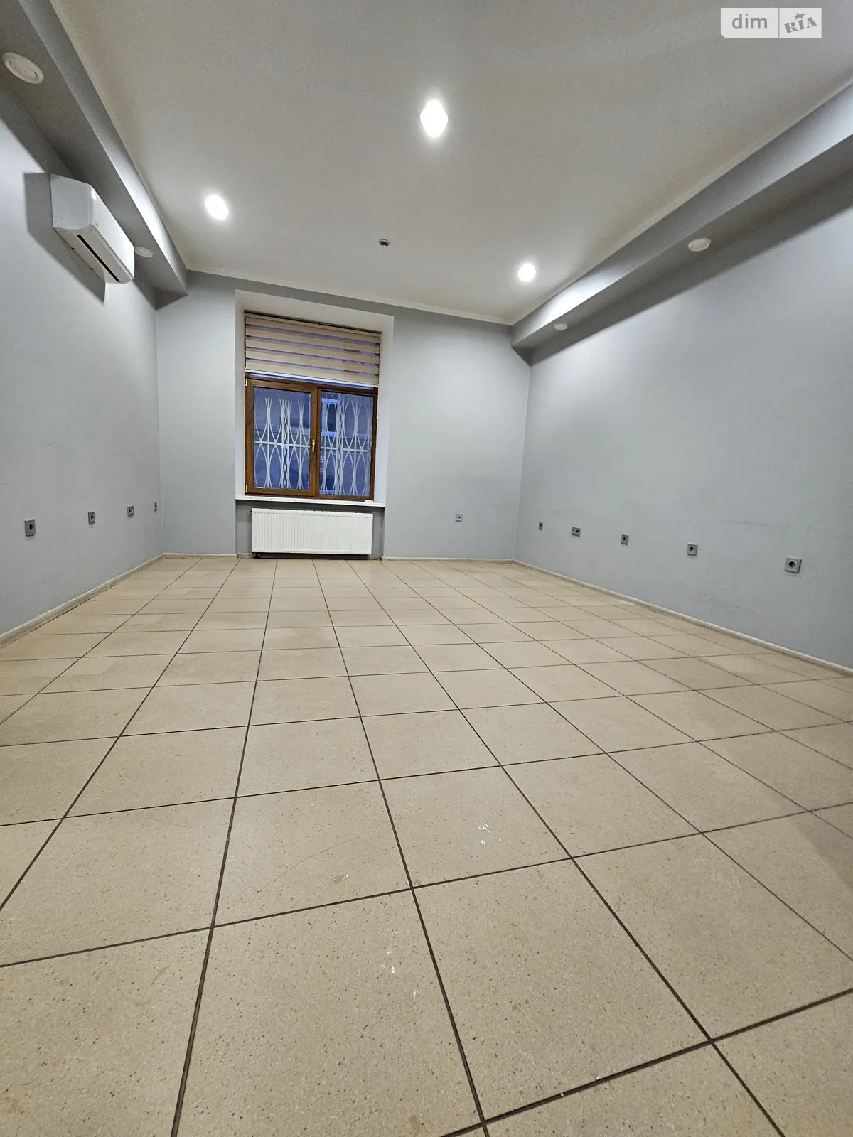 Продается помещения свободного назначения 80 кв. м в 5-этажном здании, цена: 260000 $ - фото 1