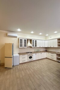 Сниму частный дом в Одессе долгосрочно