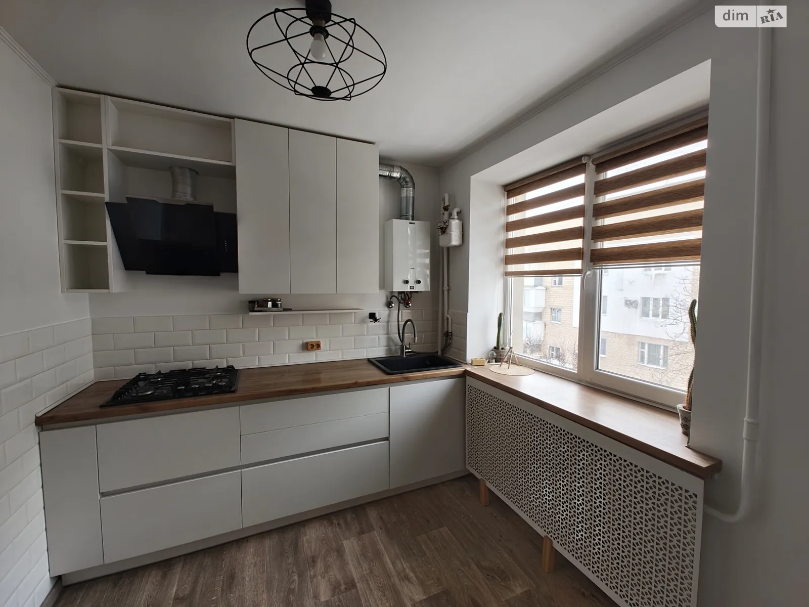 Продается 3-комнатная квартира 71 кв. м в Петропавловской Борщаговке, ул. Школьная - фото 1