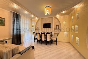 Продаж квартири, Ужгород, р‑н. Новий, Богомольця вулиця