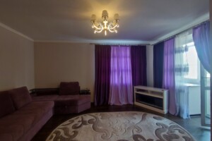 Долгосрочная аренда квартиры, Ивано-Франковск, р‑н. Центр, Кривоноса улица, дом 5А