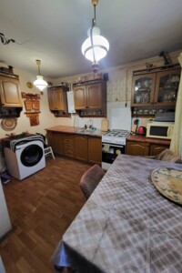 Довгострокова оренда квартири, Львів, р‑н. Новий Львів, Червоної Калини проспект, буд. 10