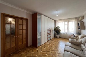 Продаж квартири, Дніпро, р‑н. Табірний, Писаржевського вулиця, буд. 7