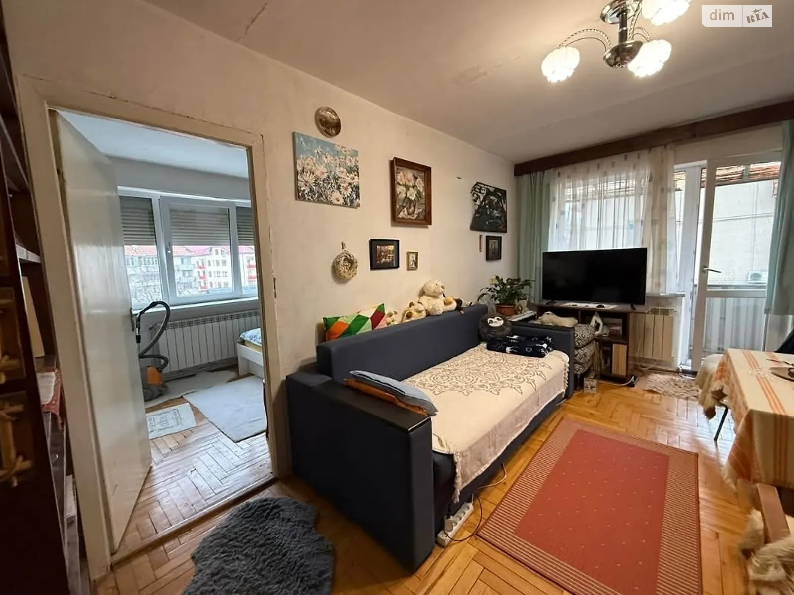 Продається 3-кімнатна квартира 50.4 кв. м у Ужгороді, цена: 59000 $ - фото 1