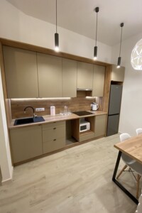 Довгострокова оренда квартири, Львів, р‑н. Центр, Крушельницької Соломії вулиця