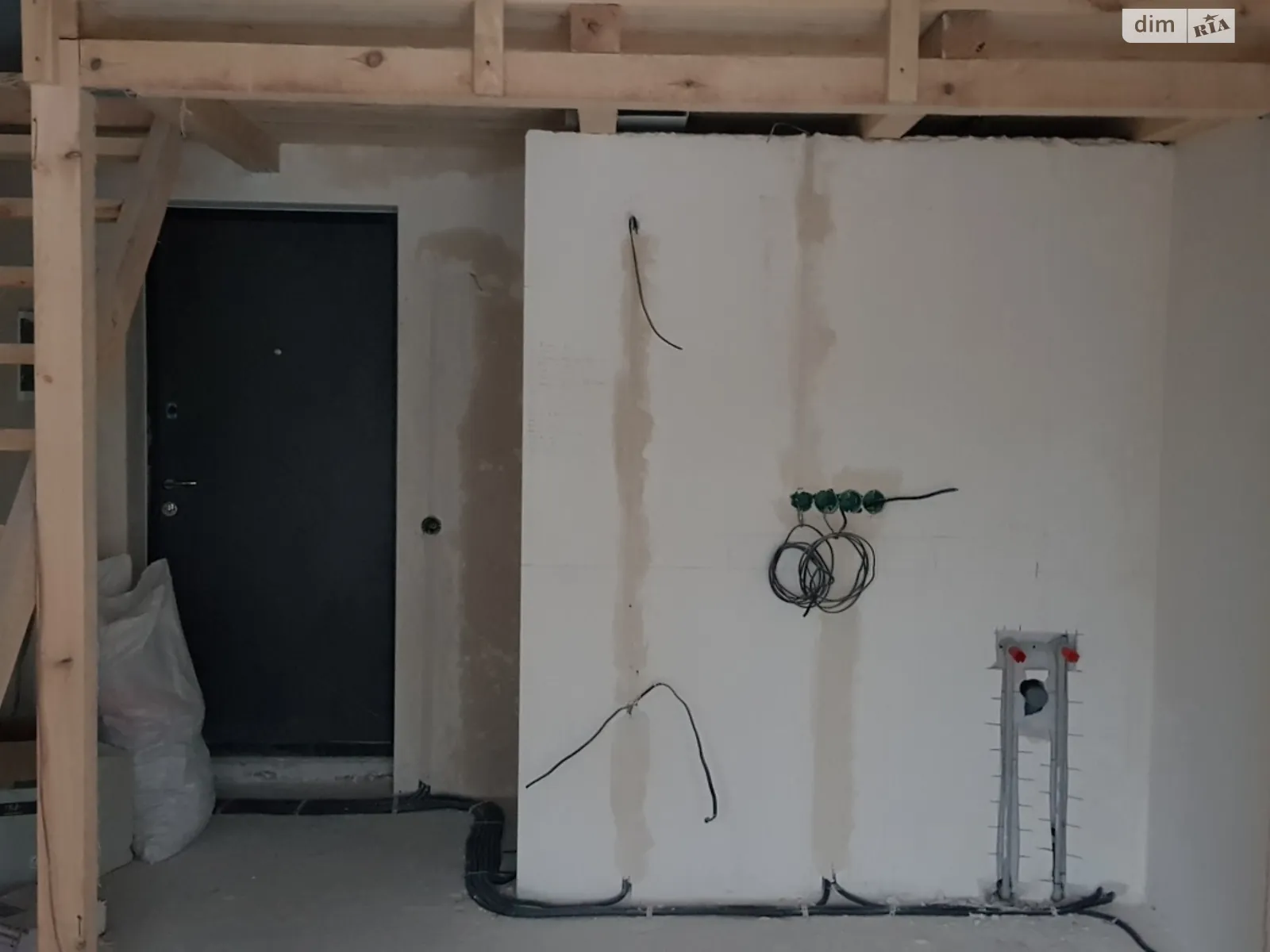 Продается 1-комнатная квартира 23.6 кв. м в Киеве, ул. Джерельна, 61Б - фото 1