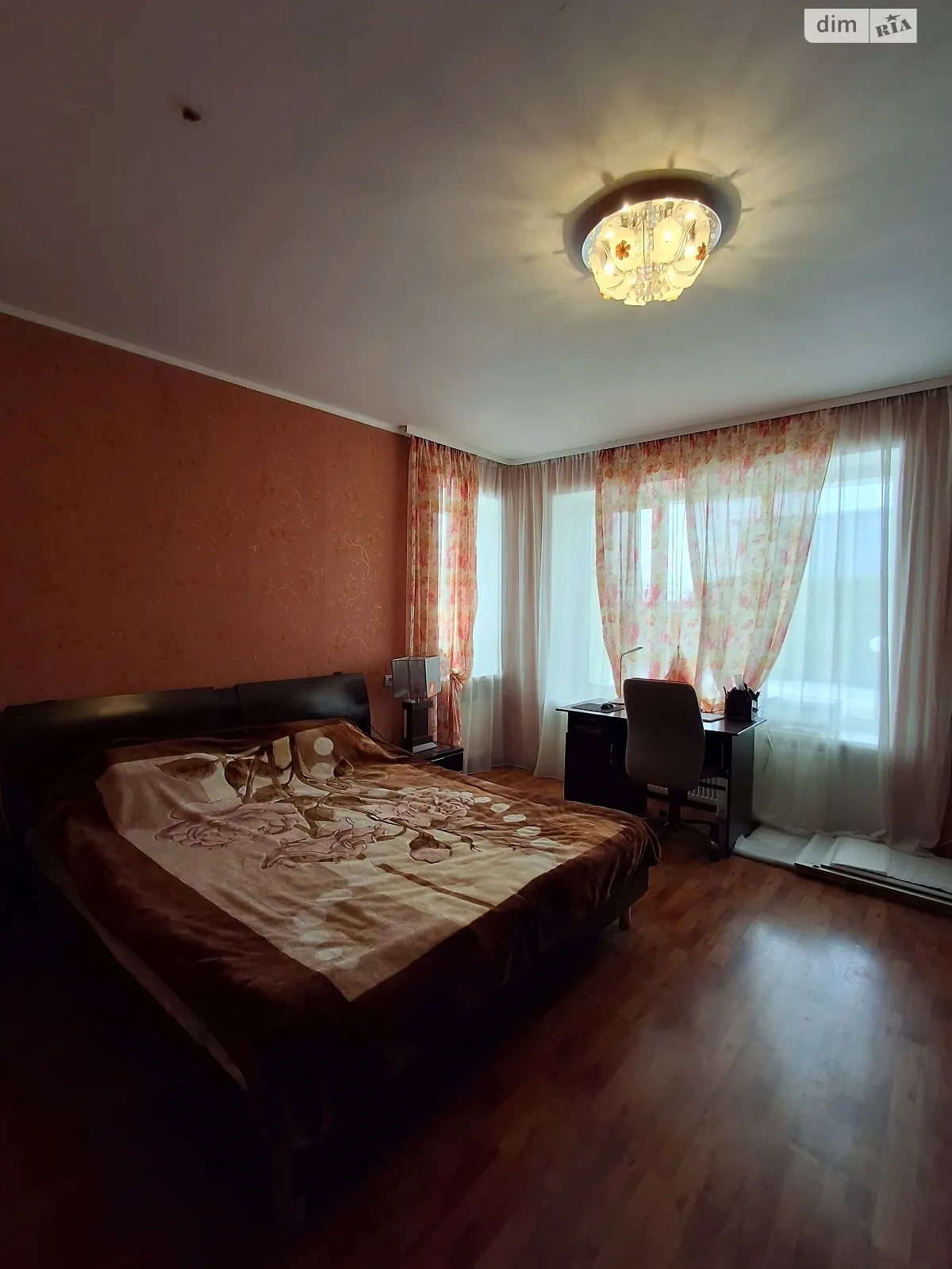 Продается одноэтажный дом 150 кв. м с баней/сауной, цена: 150000 $ - фото 1