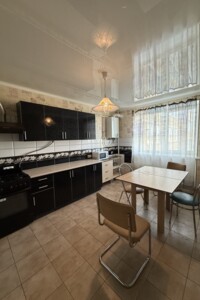 Долгосрочная аренда квартиры, Луцк, Воли улица, дом 32