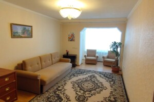 Сниму квартиру в Вышгороде долгосрочно