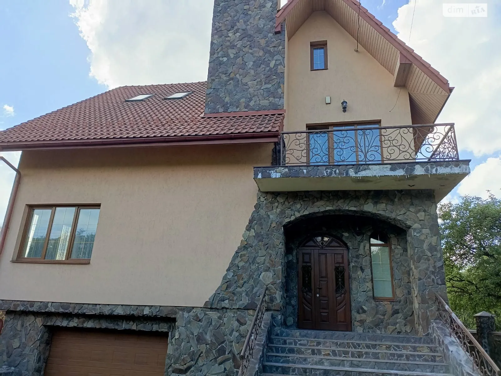 Продается дом на 3 этажа 289.4 кв. м с балконом, цена: 679000 $ - фото 1
