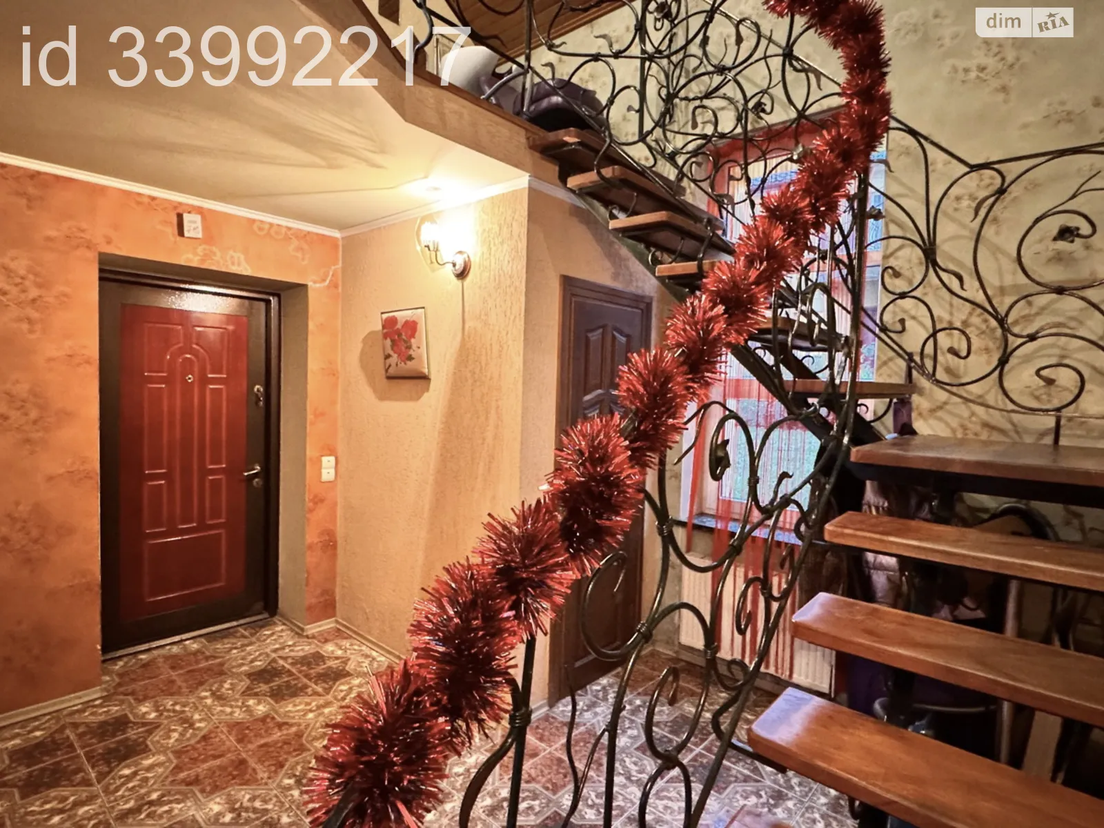 Продается дом на 2 этажа 149.2 кв. м с гаражом, цена: 234000 $ - фото 1