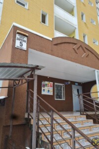 Продаж квартири, Київ, р‑н. Мостицький Масив, ст.м. Сирець, Сергія Данченка вулиця, буд. 5 корпус 1