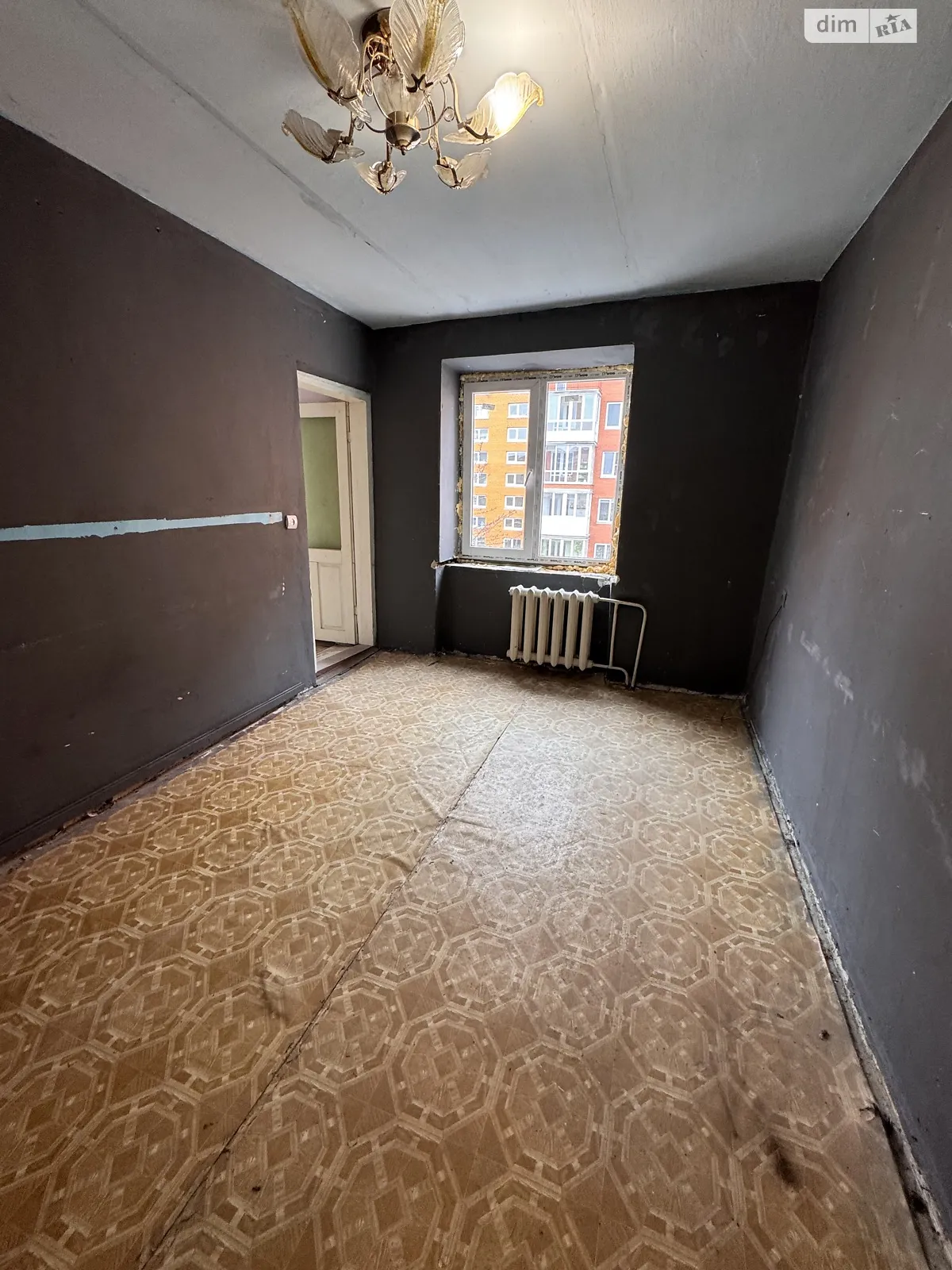 3-комнатная квартира 50 кв. м в Тернополе, ул. Карпенко, 18 - фото 1