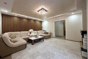 Продажа квартиры, Ивано-Франковск, р‑н. Бам, Надежды переулок, дом 2