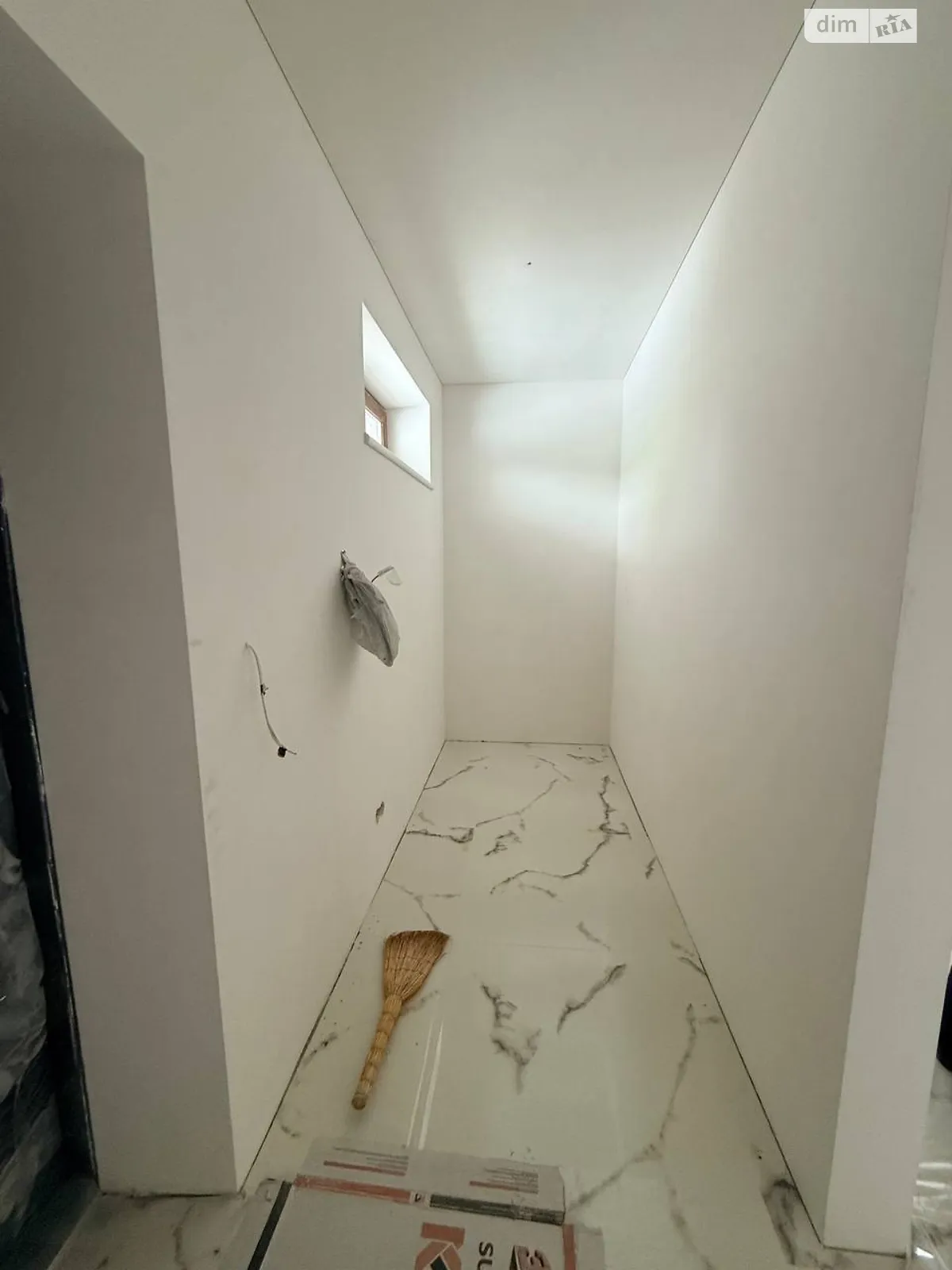 Продается дом на 2 этажа 229 кв. м с верандой, цена: 240000 $ - фото 1