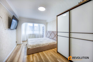 Продаж квартири, Київ, р‑н. Саперне Поле, ст.м. Либідська, Велика Васильківська вулиця, буд. 145/1