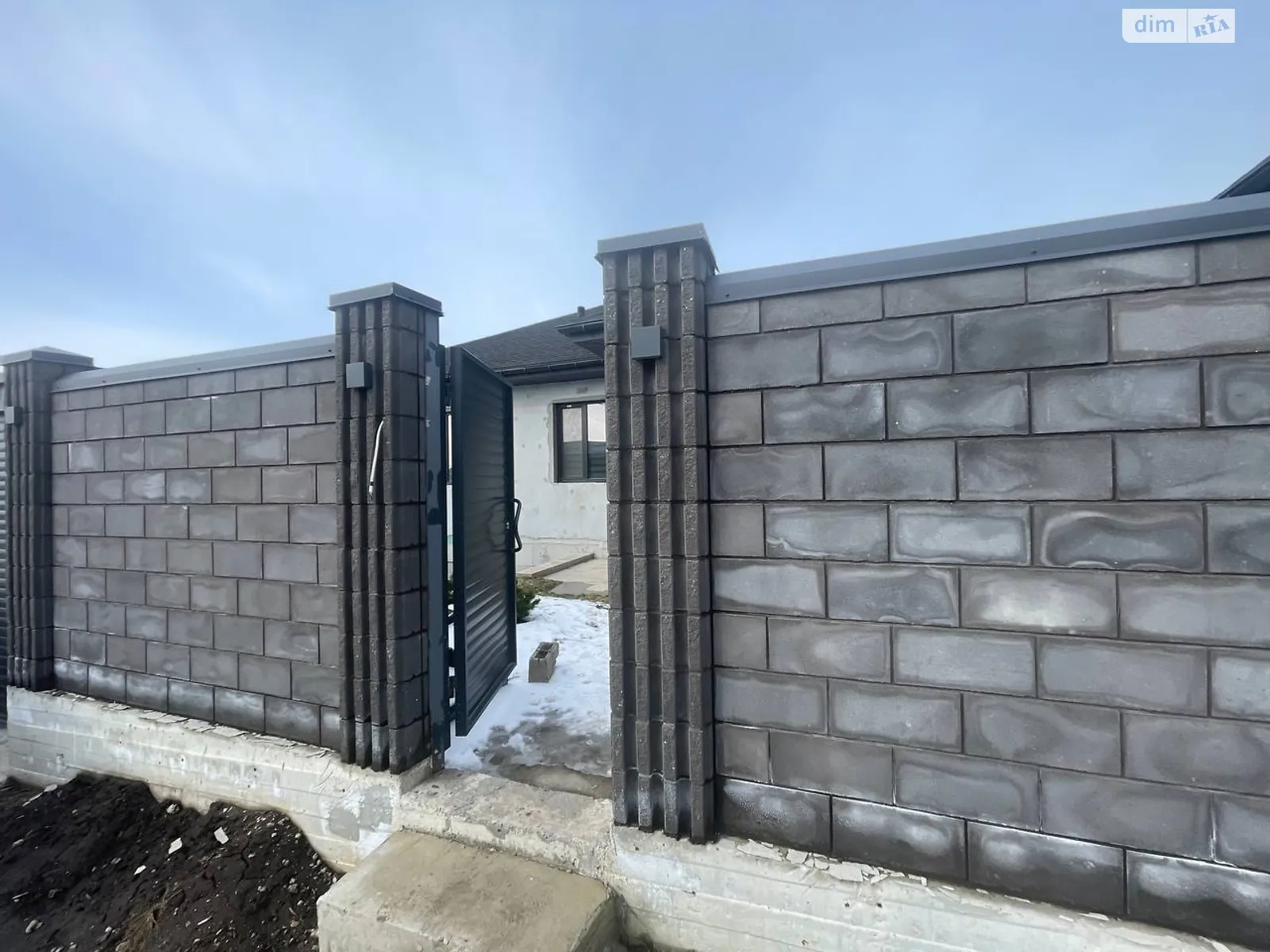 Продается одноэтажный дом 130 кв. м с садом, цена: 160000 $ - фото 1