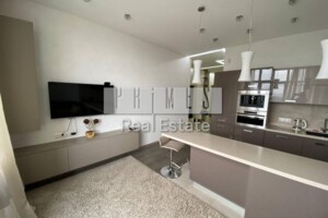 Долгосрочная аренда квартиры, Киев, р‑н. Черная Гора, ст.м. Зверинецкая(Дружбы народов), Андрея Верхогляда (Драгомирова) улица, дом 17