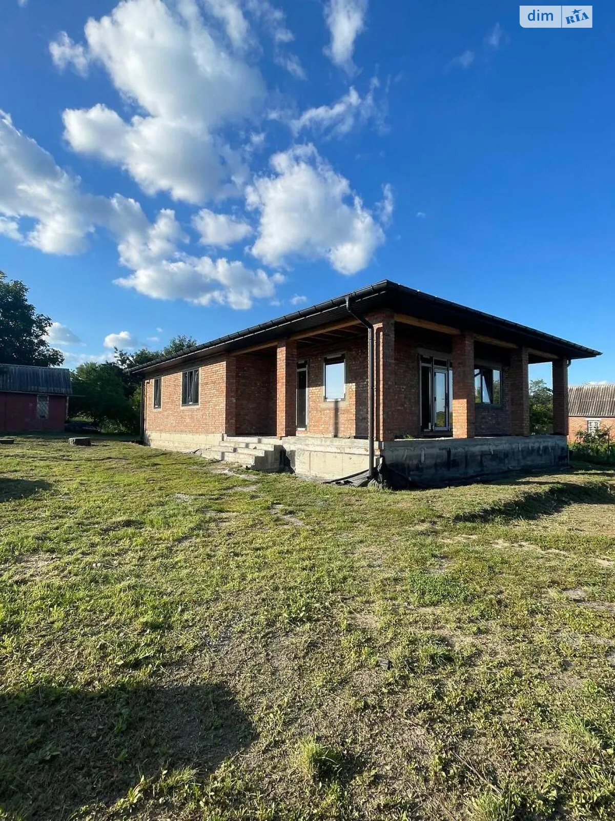 Продается одноэтажный дом 172 кв. м с бассейном, цена: 750 $ - фото 1